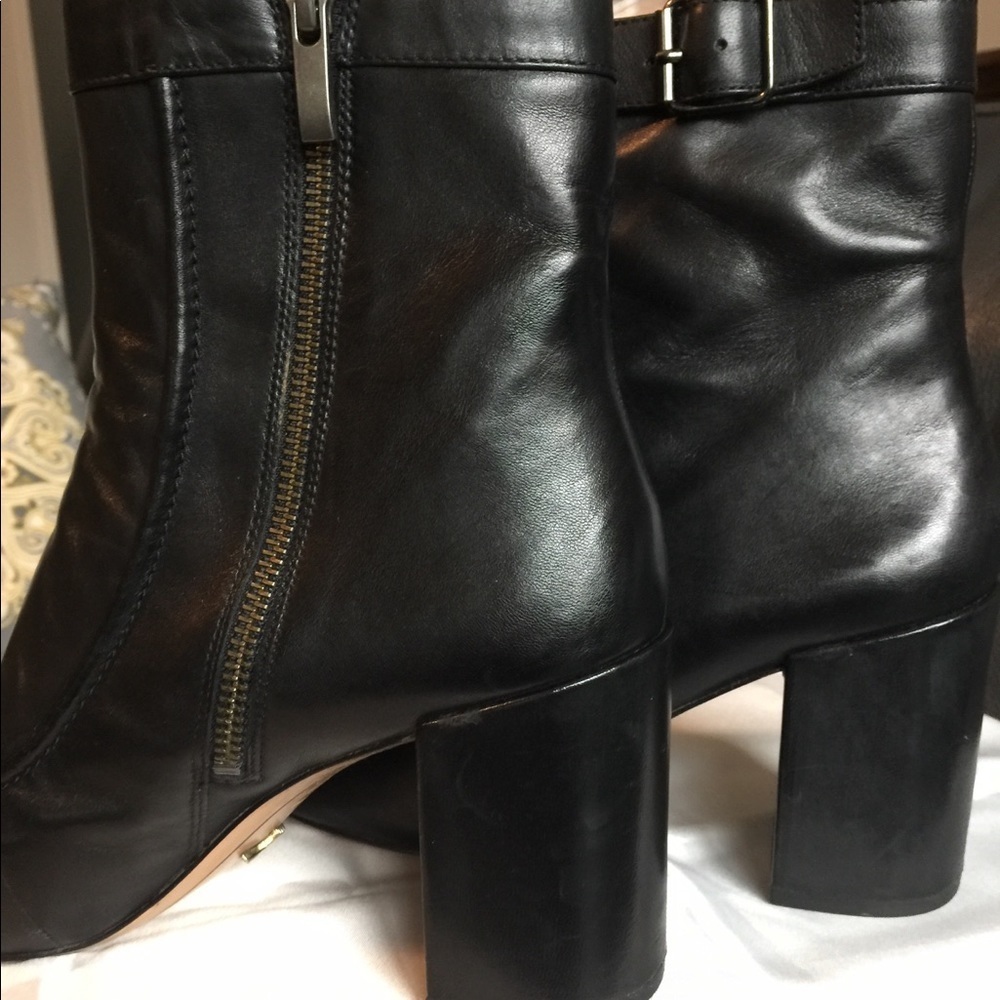 Pour la Victoire AnkleBoots Size7.5 Black Leather Chunky Heel Accessible Luxury - Picture 9 of 9
